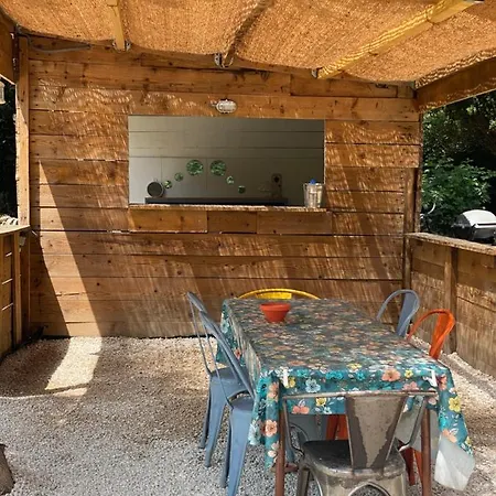 Aparthotel Les Cypres De L'ile *